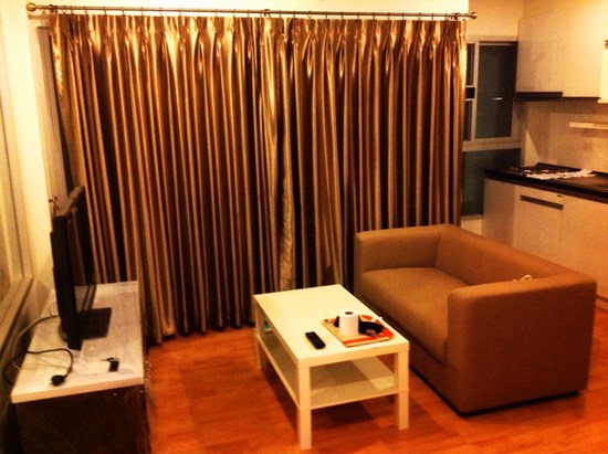 furnished <strong>condo near Pho Nimit</strong> BTS for rent, Parkland Taksin Thapra