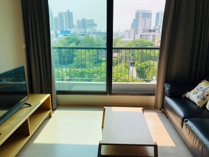 Rhythm Sukhumvit 44/1 <strong>flat apartment condo for rent in Phra Khanong</strong>